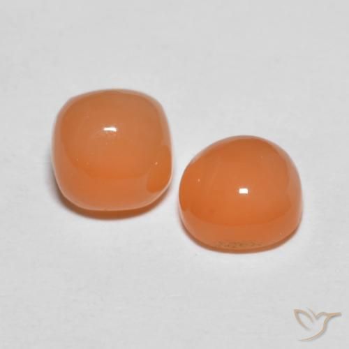Shop natural 2.17ct Pêche Orange Pierre de lune gems, Coussin, from Inde at GemSelect. In stock, global shipping!