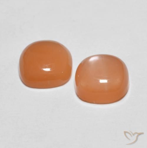 Shop natural 2.78ct Orange cantaloup Pierre de lune gems, Coussin, from Inde at GemSelect. In stock, global shipping!