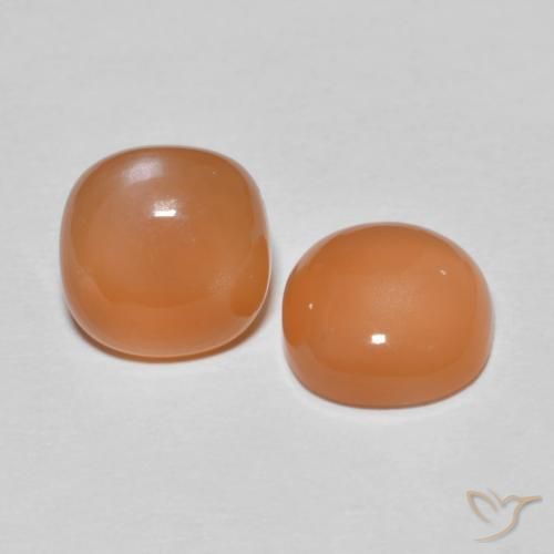 Shop natural 3.69ct Orange clair Pierre de lune gems, Coussin, from Inde at GemSelect. In stock, global shipping!