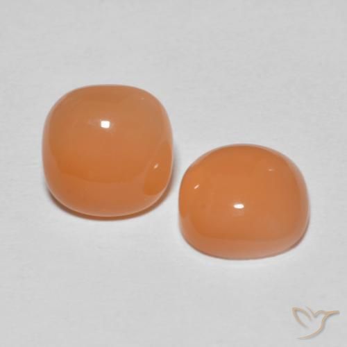 Shop natural 3.52ct Pourpre rougeâtre léger Pierre de lune gems, Coussin, from Inde at GemSelect. In stock, global shipping!