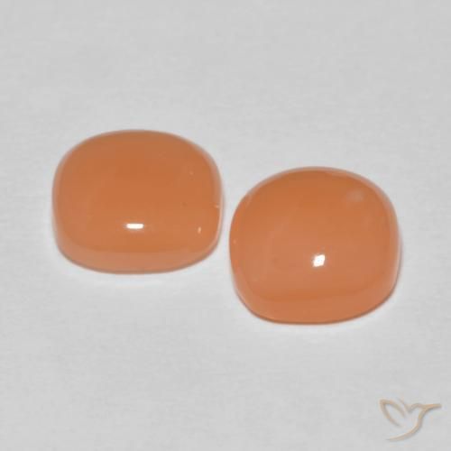 Shop natural 2.48ct Orange moyen Pierre de lune gems, Coussin, from Inde at GemSelect. In stock, global shipping!
