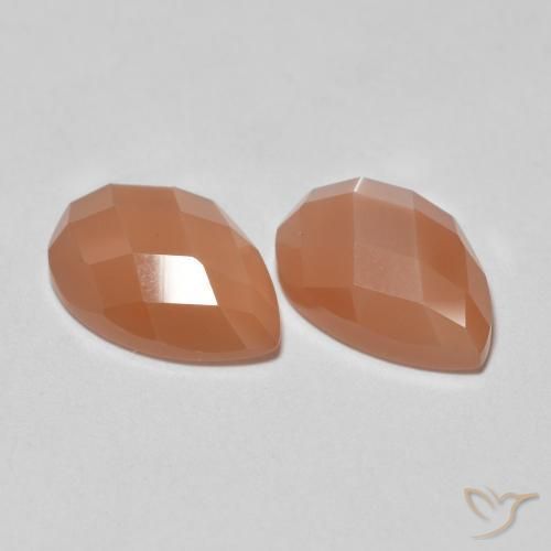 Shop natural 2.08ct Pêche brunâtre Pierre de lune gems, En forme de poire, from Inde at GemSelect. In stock, global shipping!