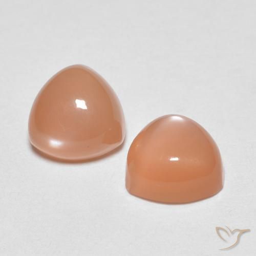 Shop natural 1.83ct Orange cantaloup Pierre de lune gems, Trillion, from Inde at GemSelect. In stock, global shipping!