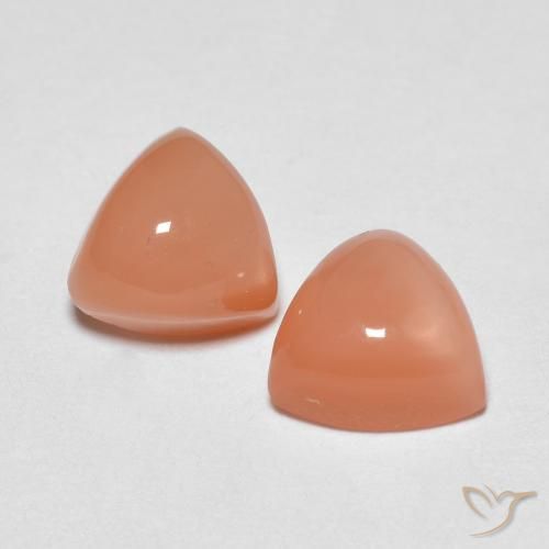 Shop natural 1.98ct Orange moyen Pierre de lune gems, Trillion, from Inde at GemSelect. In stock, global shipping!