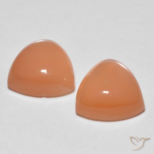 Shop natural 4.09ct Orange cantaloup Pierre de lune gems, Trillion, from Inde at GemSelect. In stock, global shipping!