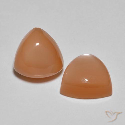 Shop natural 3.80ct Orange cantaloup Pierre de lune gems, Trillion, from Inde at GemSelect. In stock, global shipping!