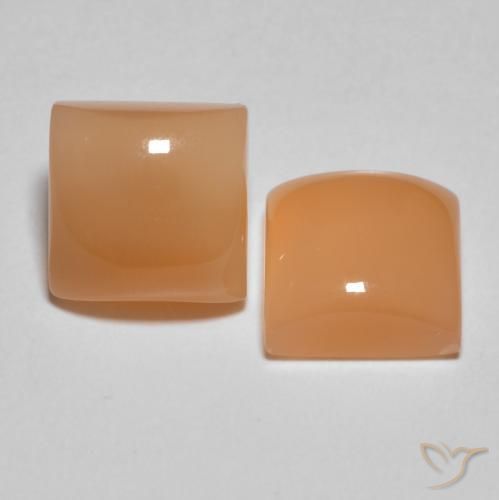 Shop natural 3.90ct Pêche Orange Pierre de lune gems, Carré, from Inde at GemSelect. In stock, global shipping!