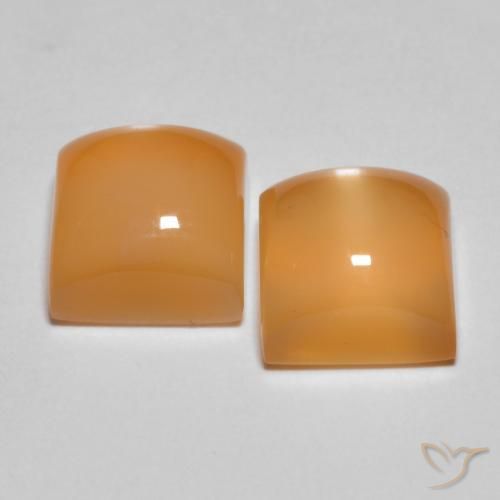 Shop natural 5.33ct Orange crémeux Pierre de lune gems, Carré, from Inde at GemSelect. In stock, global shipping!