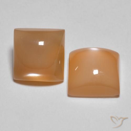 Shop natural 3.99ct Pêche Orange Pierre de lune gems, Carré, from Inde at GemSelect. In stock, global shipping!