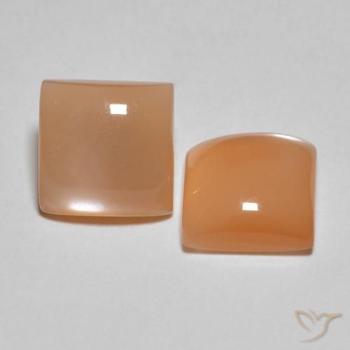 Shop natural 3.15ct Orange cantaloup Pierre de lune gems, Carré, from Inde at GemSelect. In stock, global shipping!