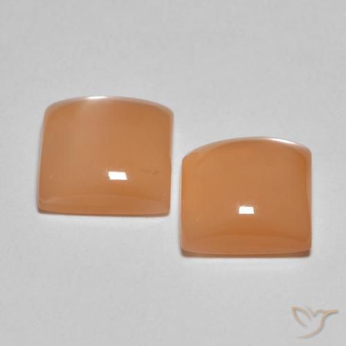 Shop natural 3.15ct Orange cantaloup Pierre de lune gems, Carré, from Inde at GemSelect. In stock, global shipping!