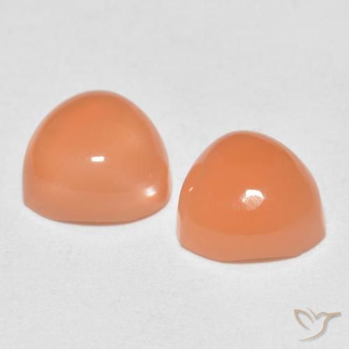 Shop natural 1.77ct Orange clair Pierre de lune gems, Trillion, from Inde at GemSelect. In stock, global shipping!