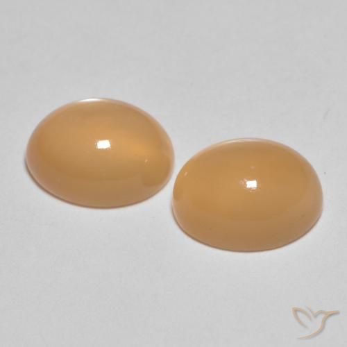 Shop natural 3.07ct Pêche Orange Pierre de lune gems, ovale, from Inde at GemSelect. In stock, global shipping!