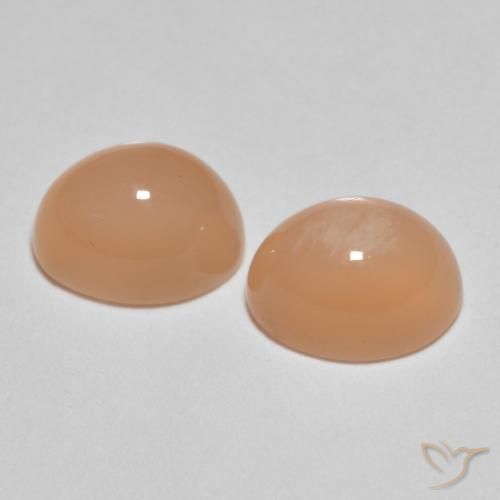 Shop natural 3.26ct Orange cantaloup Pierre de lune gems, ovale, from Inde at GemSelect. In stock, global shipping!