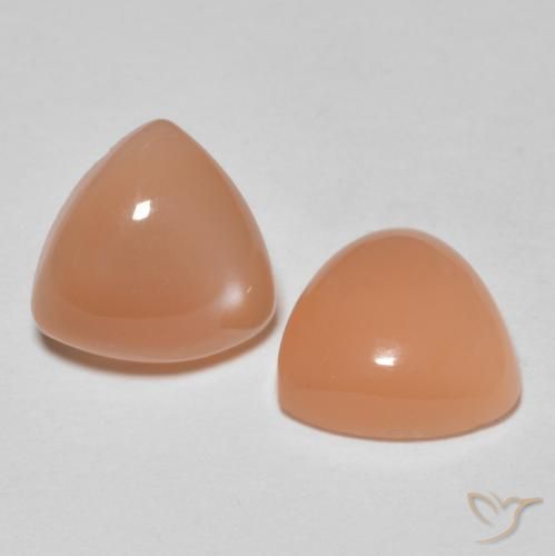 Shop natural 3.17ct Orange cantaloup Pierre de lune gems, Trillion, from Inde at GemSelect. In stock, global shipping!