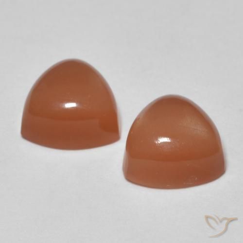 Shop natural 2.04ct Orange rougeâtre Pierre de lune gems, Trillion, from Inde at GemSelect. In stock, global shipping!