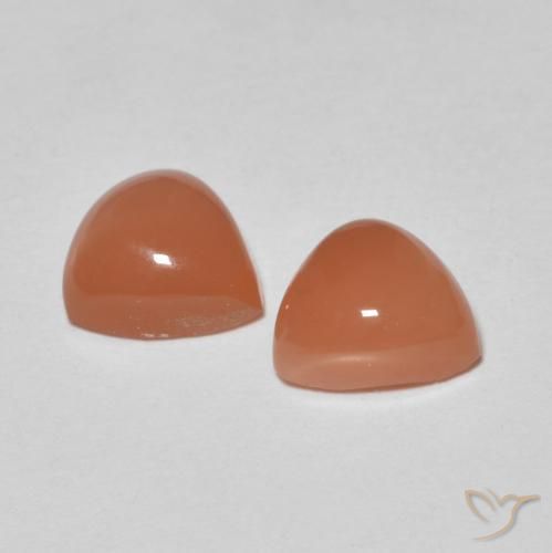 Shop natural 1.57ct Orange rougeâtre Pierre de lune gems, Trillion, from Inde at GemSelect. In stock, global shipping!