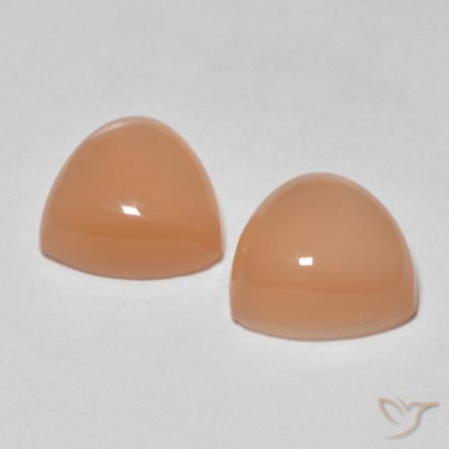 Shop natural 4.18ct Medium Dark-Orange Pierre de lune gems, Trillion, from Inde at GemSelect. In stock, global shipping!