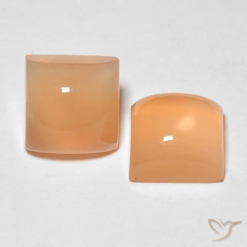 Shop natural 3.84ct Pêche Orange Pierre de lune gems, Carré, from Inde at GemSelect. In stock, global shipping!