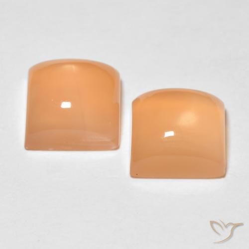 Shop natural 3.84ct Pêche Orange Pierre de lune gems, Carré, from Inde at GemSelect. In stock, global shipping!