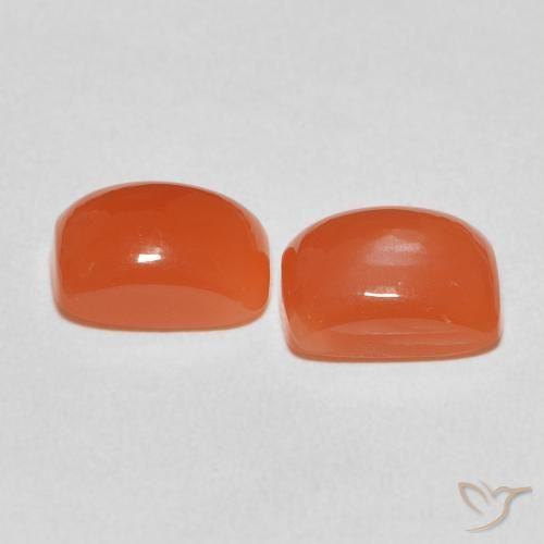 Shop natural 4.87ct Orange feu Pierre de lune gems, Coussin, from Inde at GemSelect. In stock, global shipping!