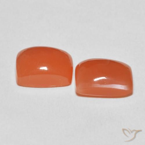 Shop natural 5.05ct Orange moyen Pierre de lune gems, Coussin, from Inde at GemSelect. In stock, global shipping!