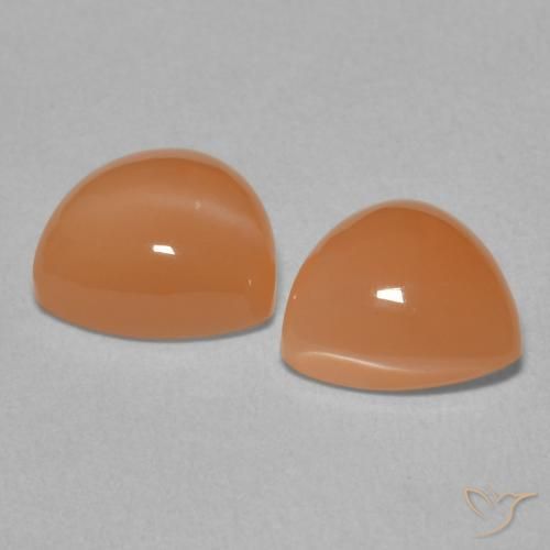 Shop natural 3.80ct Orange rougeâtre Pierre de lune gems, Trillion, from Inde at GemSelect. In stock, global shipping!