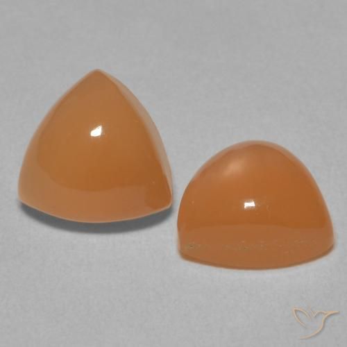Shop natural 4.04ct Orange rougeâtre Pierre de lune gems, Trillion, from Inde at GemSelect. In stock, global shipping!