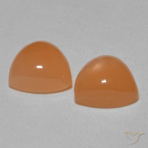 Shop natural 4.04ct Orange rougeâtre Pierre de lune gems, Trillion, from Inde at GemSelect. In stock, global shipping!