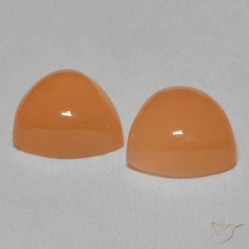Shop natural 3.97ct Orange moyen Pierre de lune gems, Trillion, from Inde at GemSelect. In stock, global shipping!