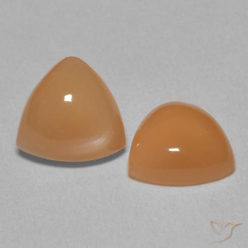 Shop natural 3.14ct Orange abricot chaud Pierre de lune gems, Trillion, from Inde at GemSelect. In stock, global shipping!