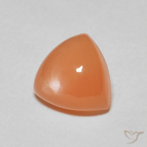 Pierre de lune Pourpre rougeâtre léger naturelle Trillion, 1.89 ct, Translucide