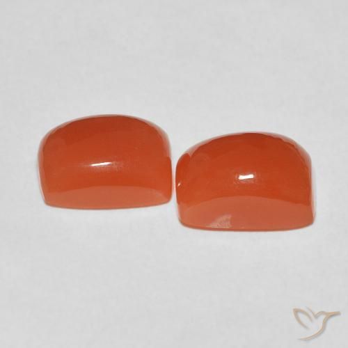 Shop natural 4.77ct Orange feu Pierre de lune gems, Coussin, from Inde at GemSelect. In stock, global shipping!