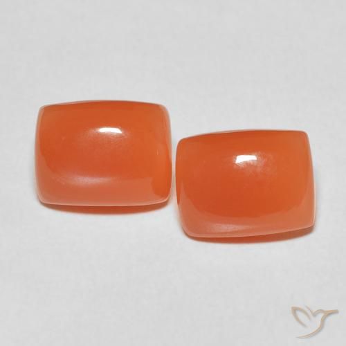 Shop natural 5.03ct Orange intense Pierre de lune gems, Coussin, from Inde at GemSelect. In stock, global shipping!