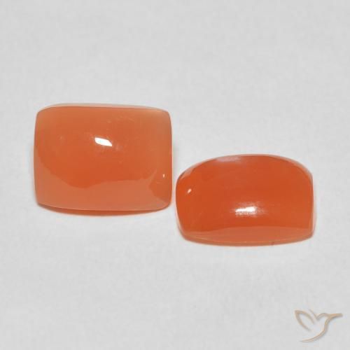 Shop natural 4.04ct Orange moyen Pierre de lune gems, Coussin, from Inde at GemSelect. In stock, global shipping!