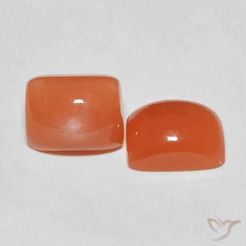 Shop natural 5.23ct Orange feu Pierre de lune gems, Coussin, from Inde at GemSelect. In stock, global shipping!