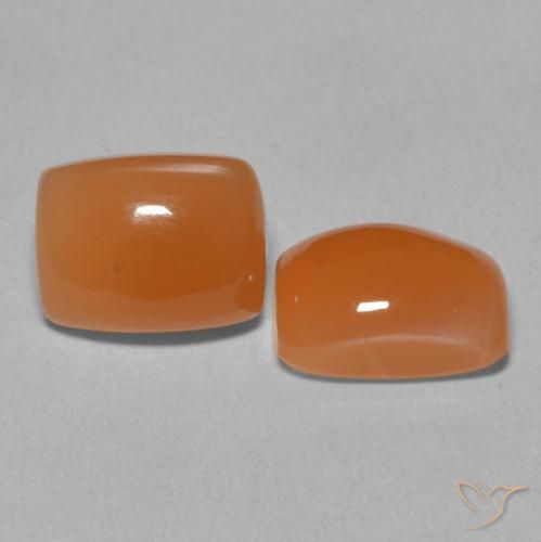 Shop natural 4.76ct Orange abricot chaud Pierre de lune gems, Coussin, from Inde at GemSelect. In stock, global shipping!