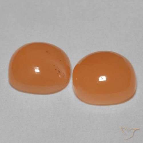 Shop natural 4.28ct Orange moyen Pierre de lune gems, Coussin, from Inde at GemSelect. In stock, global shipping!