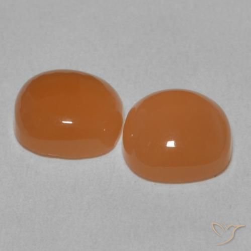 Shop natural 4.03ct Orange abricot chaud Pierre de lune gems, Coussin, from Inde at GemSelect. In stock, global shipping!