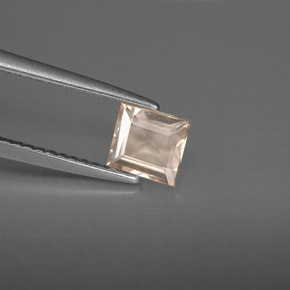Morganite rose naturelle baguette, 0,64 ct, VS