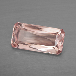 Morganite Saumon naturelle Taille émeraude, 2.25 ct, VVS-VS