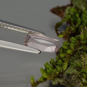 Morganite Rose clair naturelle Coupe coussin, 0.65 ct, VVS