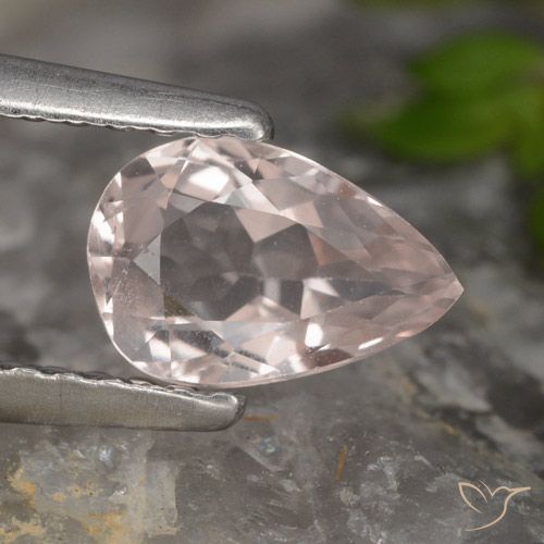 Morganite Flamant rose naturelle En forme de poire, 0.70 ct, VVS-VS