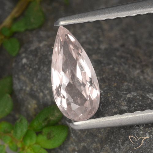 Morganite Rose moyen-léger naturelle En forme de poire, 0.48 ct, VVS-VS