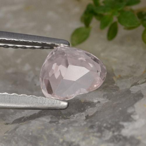 Morganite rose naturelle forme de coeur, 0,70 ct, VVS