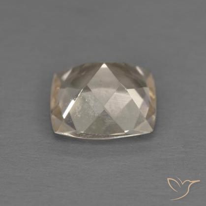 Morganite Doré léger naturelle Coussin, 0.88 ct, VS