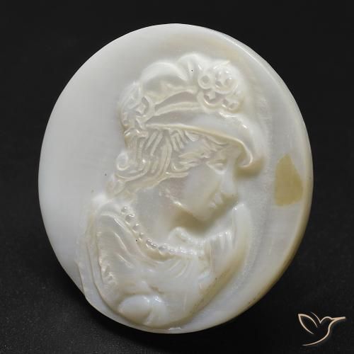 Nacre Blanc chaud naturelle Tour, 14.12 ct, Opaque