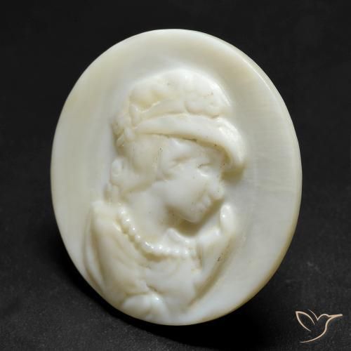 Nacre Blanc chaud naturelle Tour, 11.45 ct, Opaque