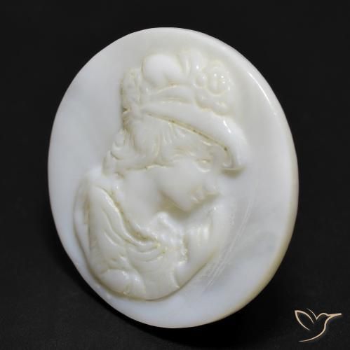 Nacre Blanc perle naturelle Tour, 14.89 ct, Opaque