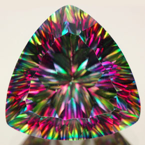 Quartz mystique Partie Supérieure Arc-en-Ciel naturelle Trillion, 18.00 ct, IF